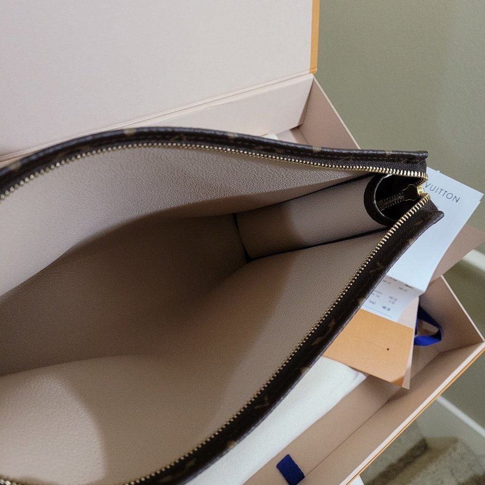 Authentic Brand New Louis Vuitton Toiletry 26 monogram canvas - full set - Picture 5 of 6